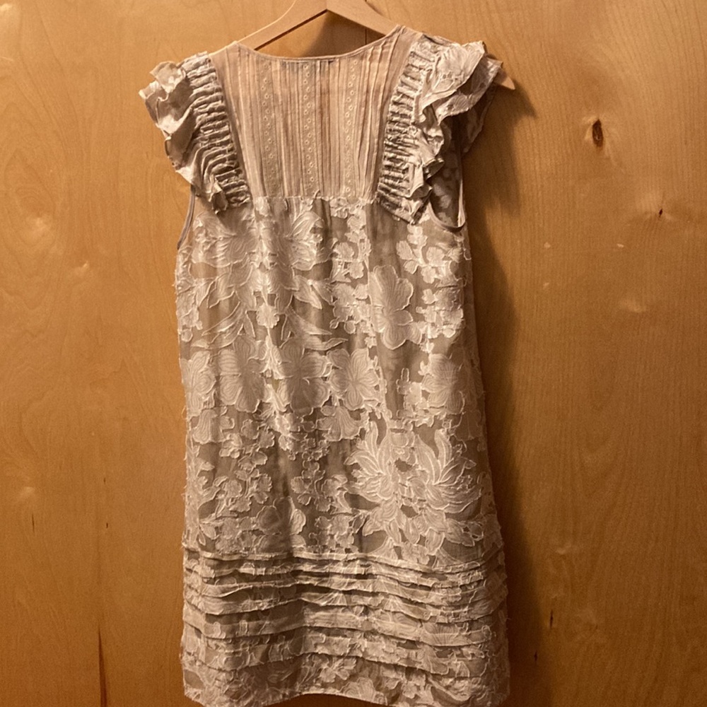BCBG Maxazria xs unusual pretty dress - Picture 7 of 7